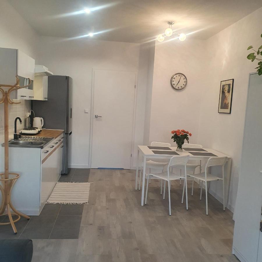 Apartament Wrzosowa 쿠도바-즈루이 외부 사진